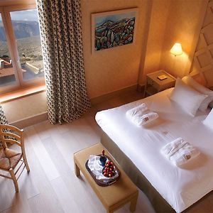 Deluxe Double Room Mountain View